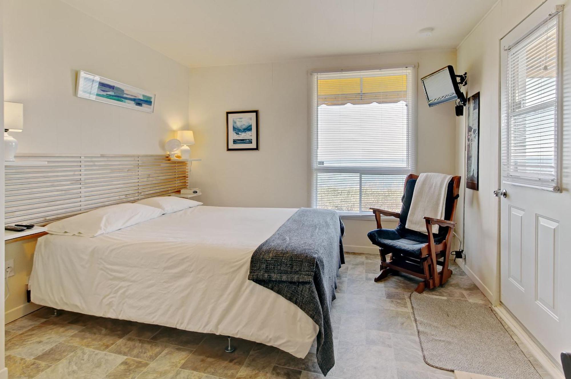 Motel Appartements Le Saint-Patrick Sainte-Flavie Room photo