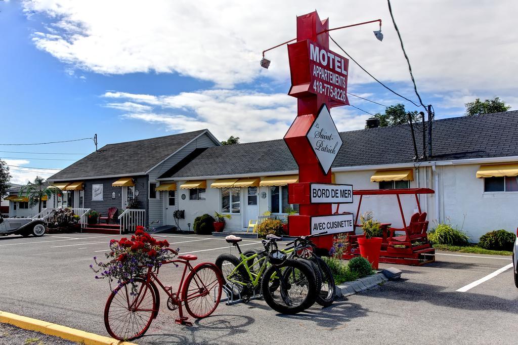 Motel Appartements Le Saint-Patrick Sainte-Flavie Exterior photo